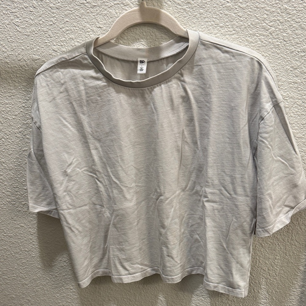bp Women's Cropped Short-Sleeve Crewneck Tee in Light Beige